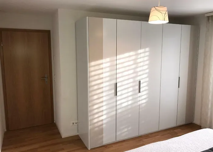 아파트 Skender's *