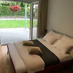 Skender's Apartamento Entrelagos